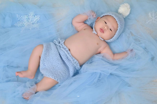 绍兴宝宝吐奶黄色